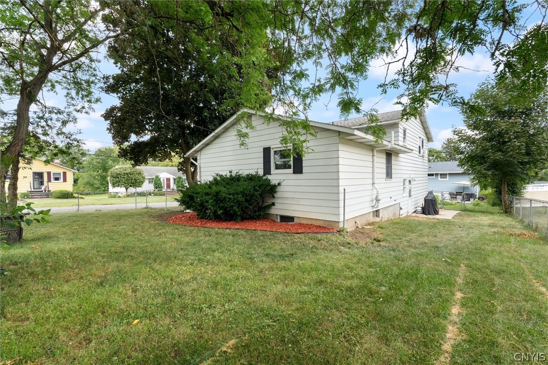 397 Osceola Road Geddes, NY 13209 - Photo 4 of 25