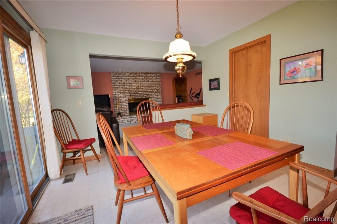 3916 South Michael Road Ann Arbor, MI 48103 - Photo 12 of 61 2 Kitchen 8.JPG