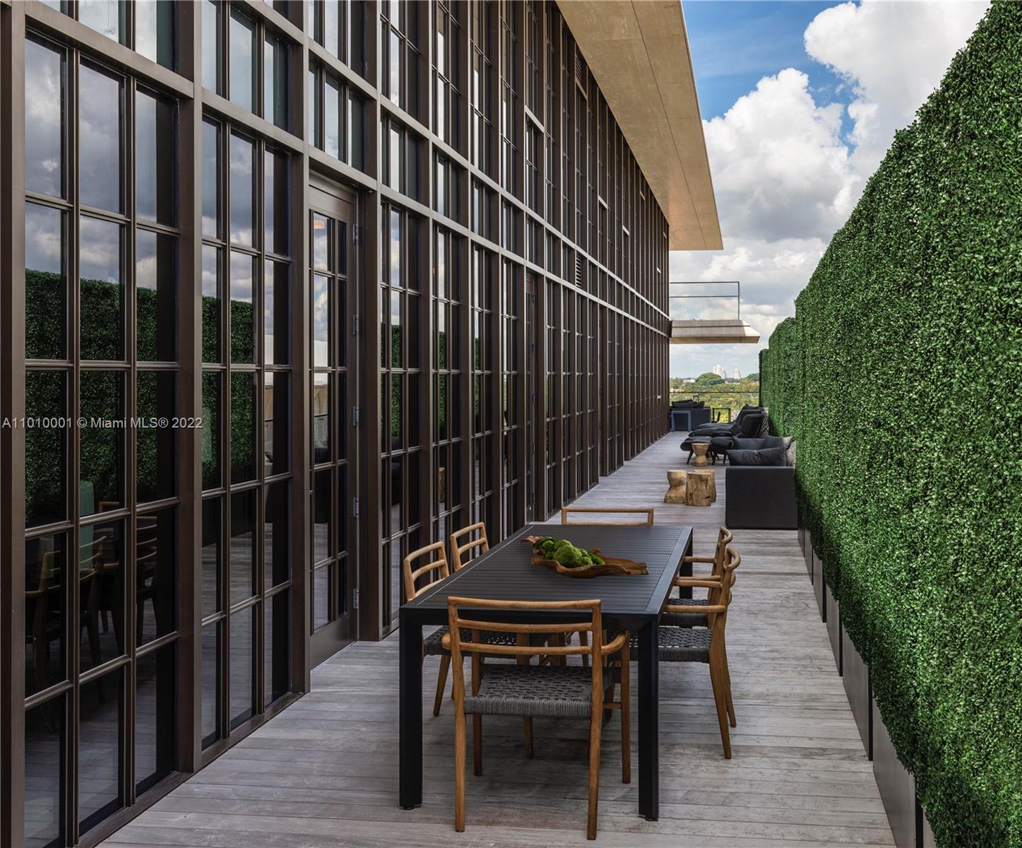 8955 Collins Avenue, Unit 701 Miami Beach, FL 33154 - Photo 14 of 25