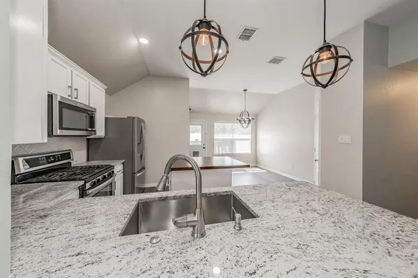 $2,750 | 12125 Toffee Street, Fort Worth, TX 76244