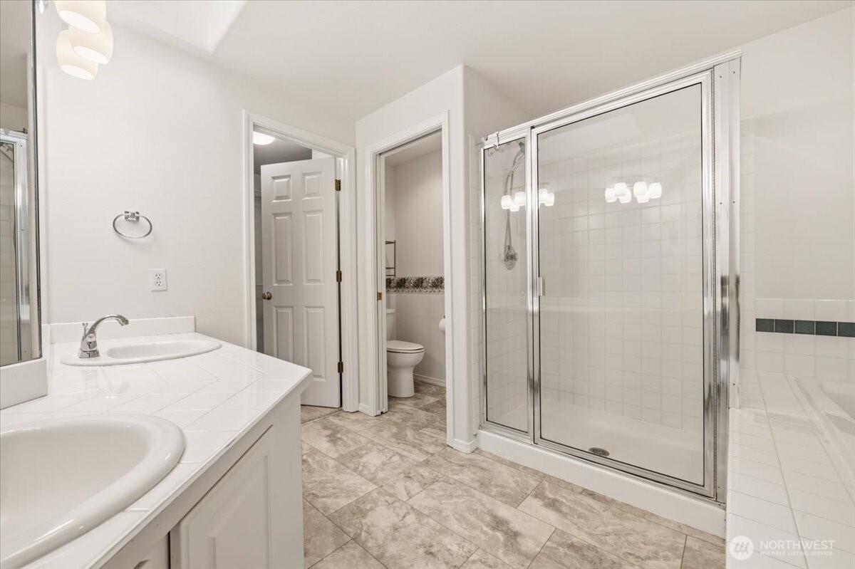 4726 Northeast 18th Place, Unit B Renton, WA 98059 - Photo 33 of 39