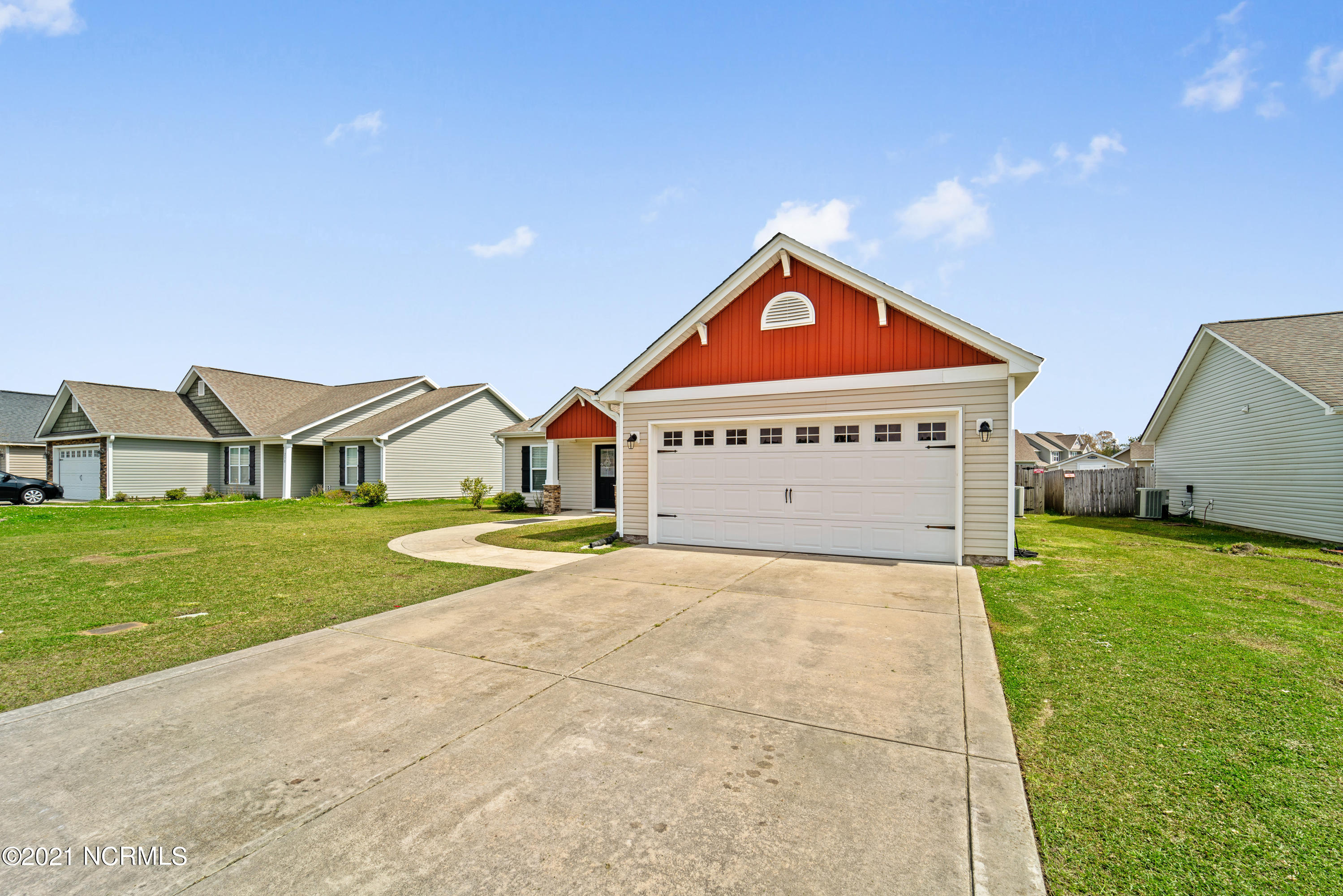 228 Merin Height Road Jacksonville, NC 28546 - Photo 2 of 44 Front