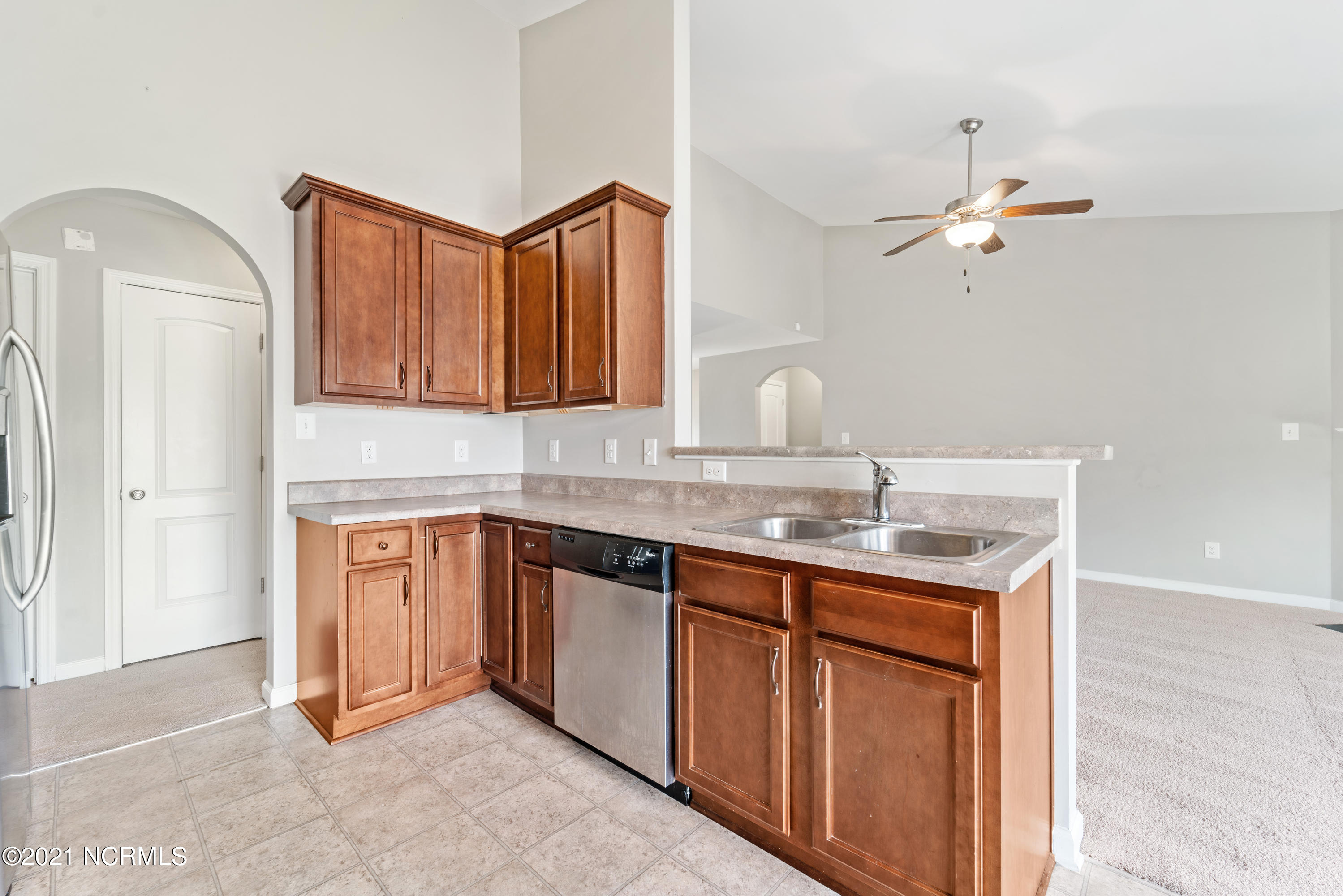 228 Merin Height Road Jacksonville, NC 28546 - Photo 24 of 44 Kitchen