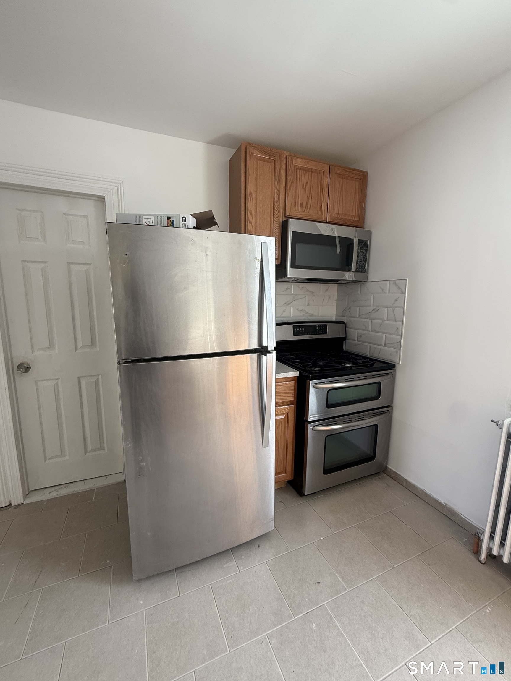 250 Orange Street Waterbury, CT 06704 - Photo 2 of 9