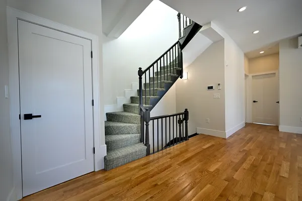 $8,500 | 18 Winchester Street, Unit 9, Boston, MA 02116