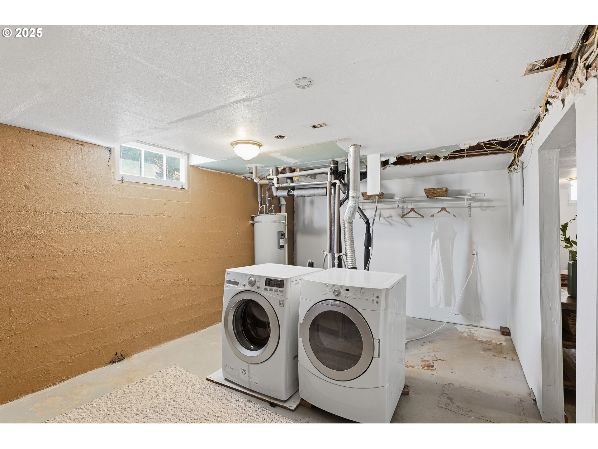 1813 Filbert Street Forest Grove, OR 97116 - Photo 16 of 23 a utility room with dryer and washer