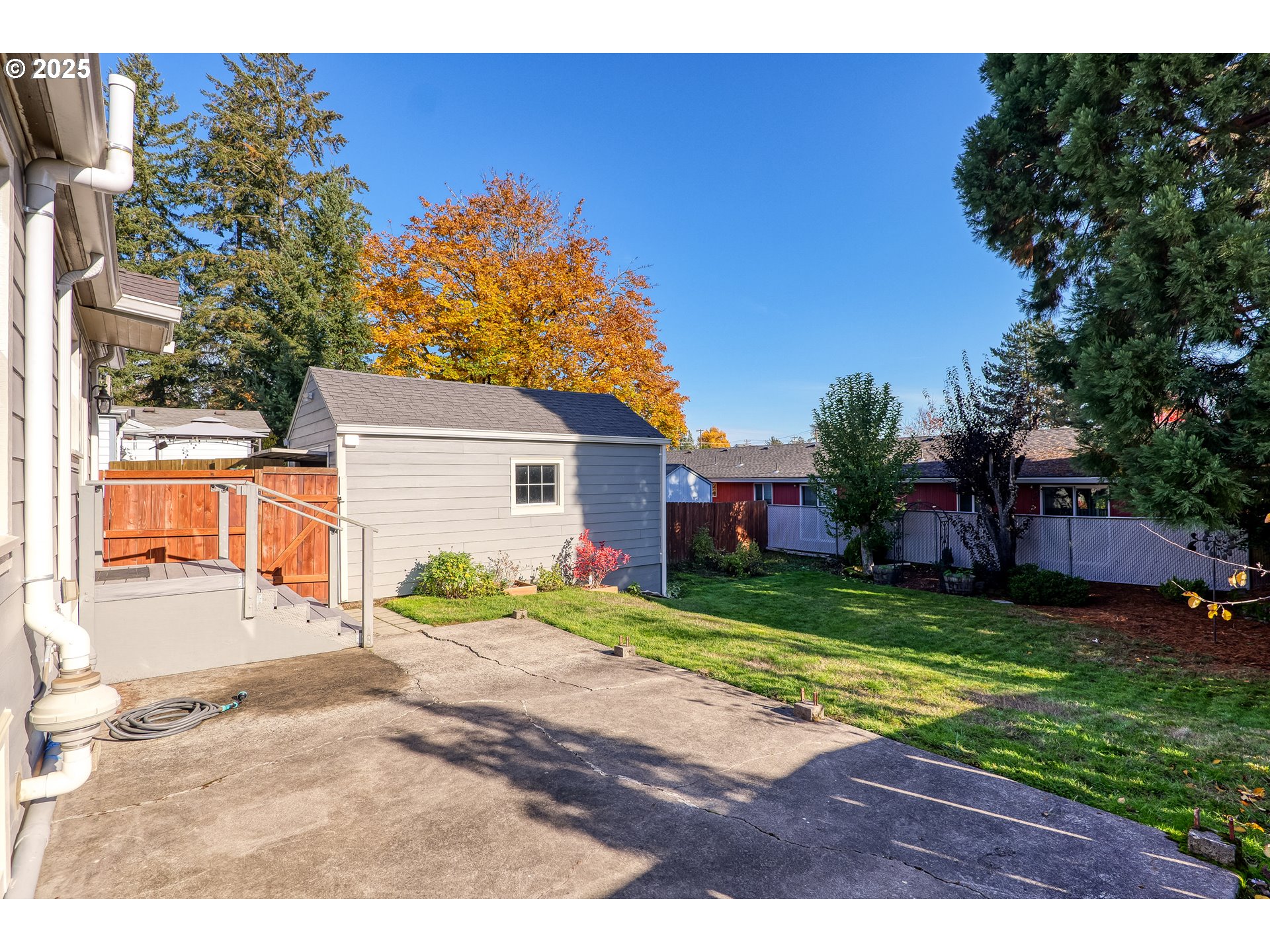 1813 Filbert Street Forest Grove, OR 97116 - Photo 20 of 23 a backyard of a house with table and chairs