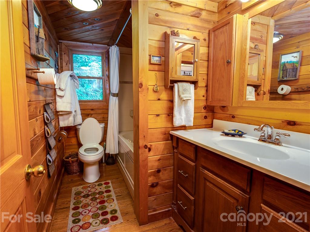 404 Timbuktu Road Sylva, NC 28779 - Photo 15 of 39 Gallery Image 15