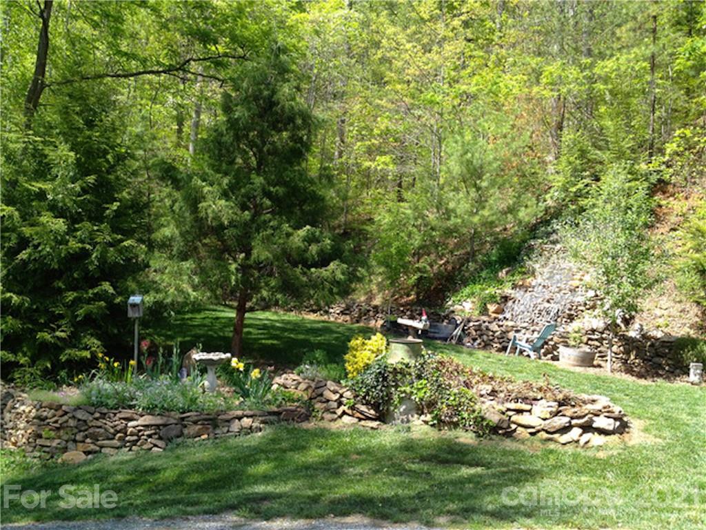 404 Timbuktu Road Sylva, NC 28779 - Photo 38 of 39 Gallery Image 38