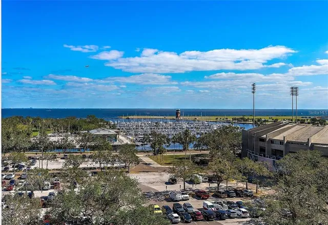 $930,000 | 175 1st Street South, Unit 406, St. Petersburg, FL 33701