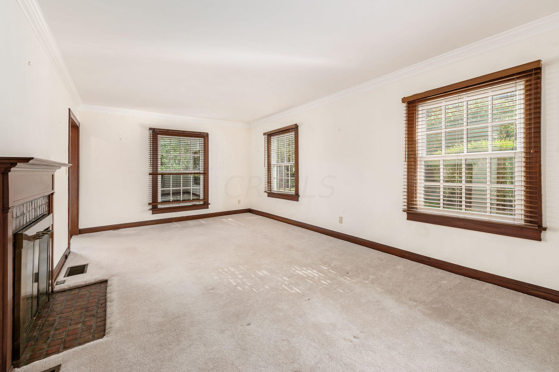 99 North Cassingham Road Columbus, OH 43209 - Photo 4 of 29 06_99 N Cassingham Rd, Columbus, OH 4320