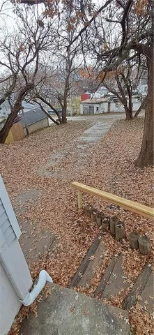 $950 | 1211 South 24th Street, St. Joseph, MO 64507