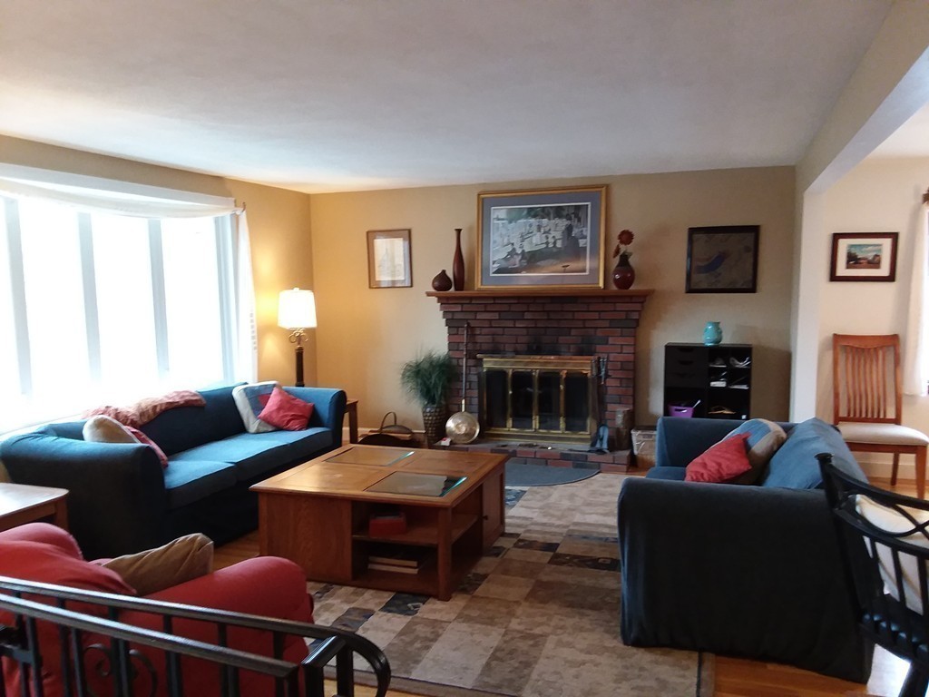 47 Robbie Road Braintree, MA 02184 - Photo 11 of 25 Gallery Image 11