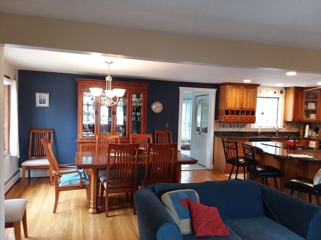 47 Robbie Road Braintree, MA 02184 - Photo 8 of 25 Gallery Image 8