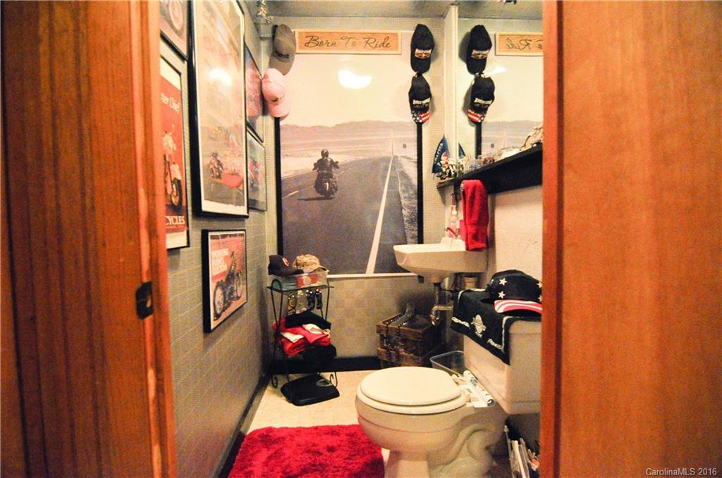 5172 Old Clyde Road Clyde, NC 28721 - Photo 17 of 24