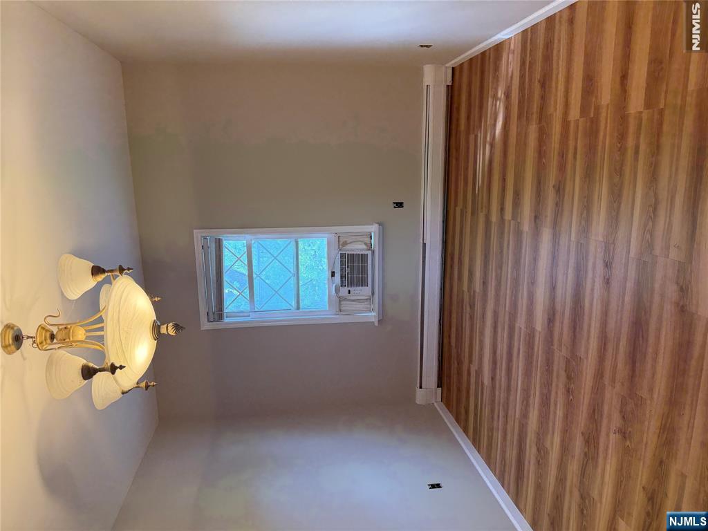 17 Nicholas Street Little Ferry, NJ 07643 - Photo 5 of 14