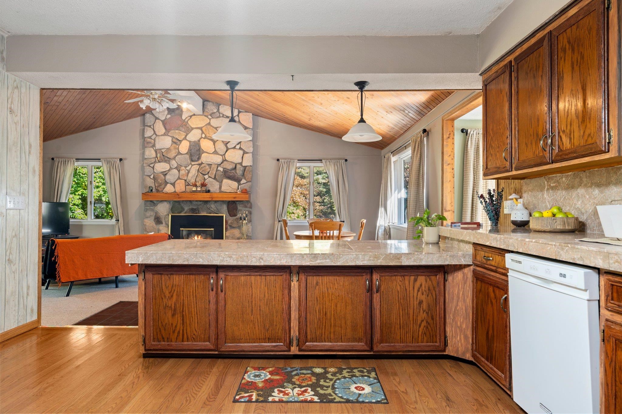 3008 Indian Hill Road Honor, MI 49640 - Photo 13 of 45 1905982-12.JPG