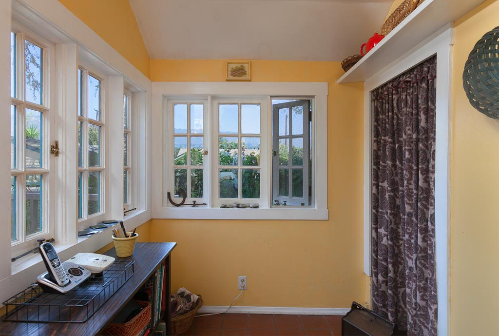 1616 Hillside Road Santa Barbara, CA 93101 - Photo 9 of 15 RoomOffKitchen