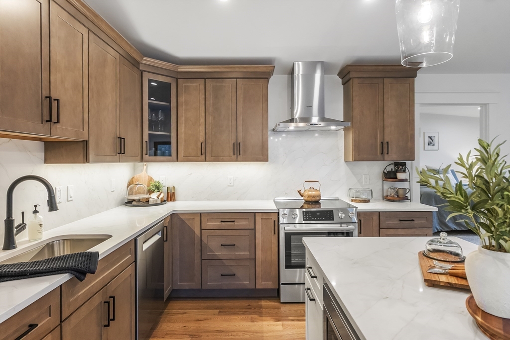 46 Sandwich Road, Unit 3 Plymouth, MA 02360 - Photo 9 of 41