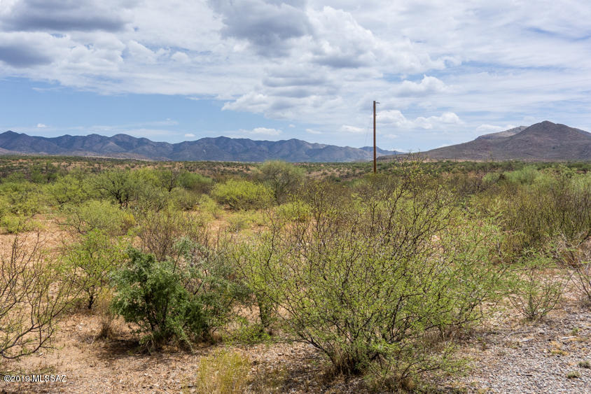 56 Via Pimienta, Unit 4 Rio Rico, AZ 85648 - Photo 1 of 8