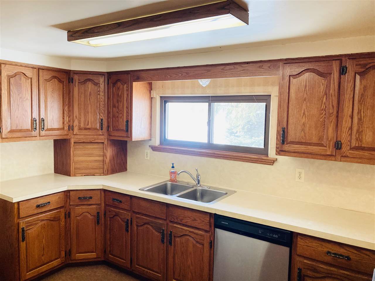 1935 South Huron Road Kawkawlin, MI 48631 - Photo 8 of 19