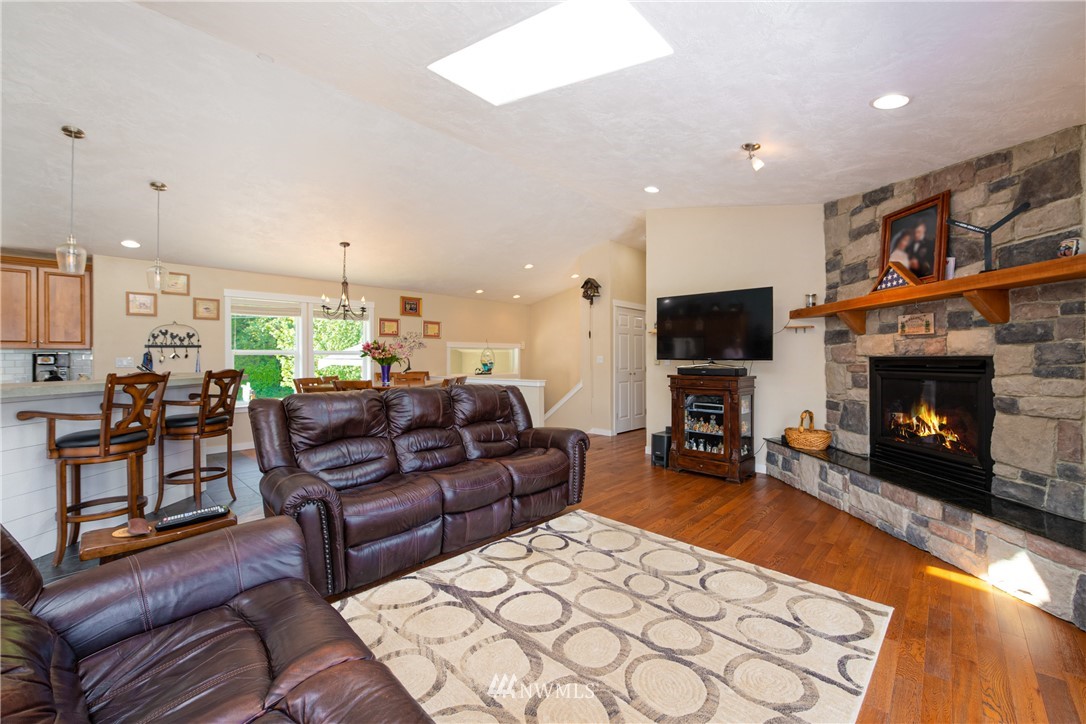 4943 Samish Terrace Road Bow, WA 98232 - Photo 9 of 25 Gallery Image 9