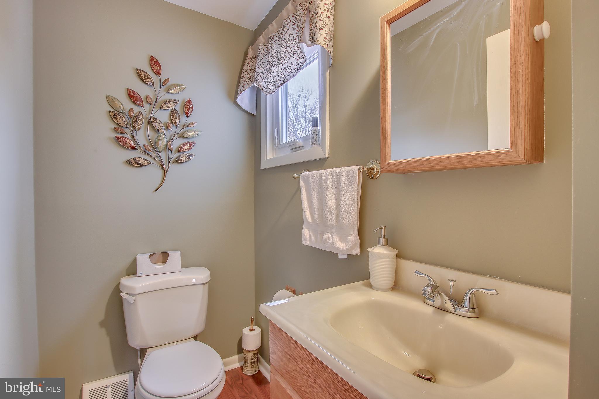 229 Crestview Road Hatboro, PA 19040 - Photo 14 of 38 Gallery Image 14
