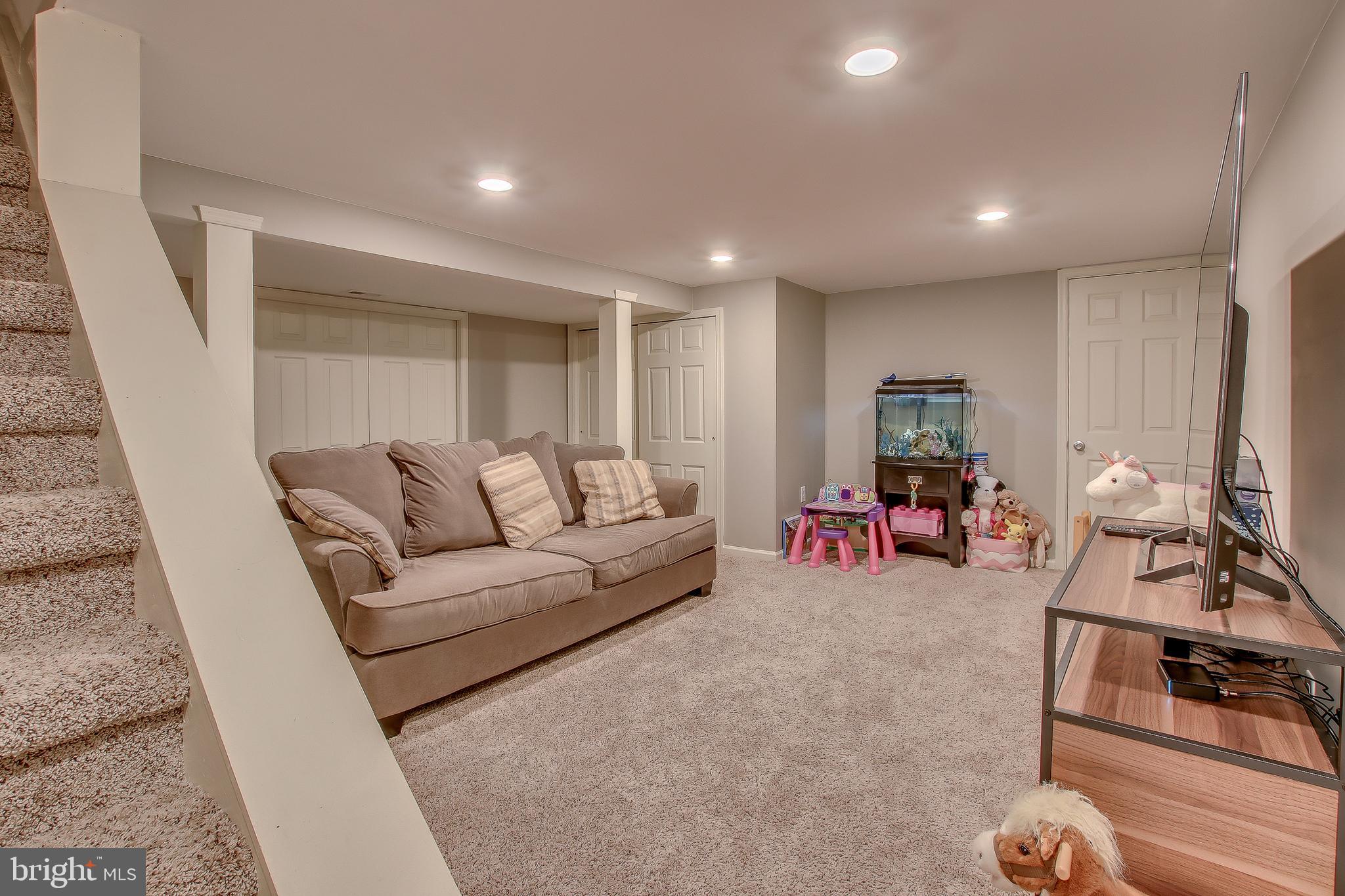 229 Crestview Road Hatboro, PA 19040 - Photo 25 of 38 Gallery Image 25
