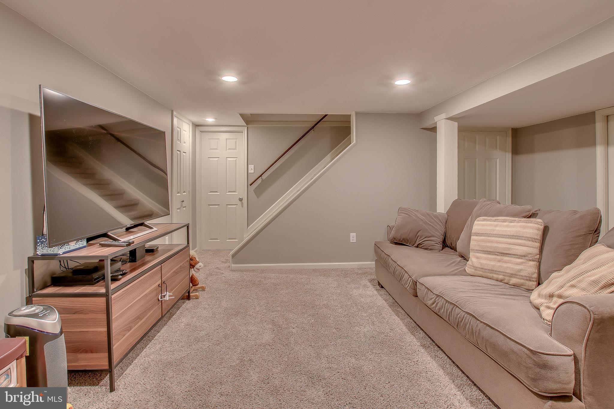229 Crestview Road Hatboro, PA 19040 - Photo 26 of 38 Gallery Image 26