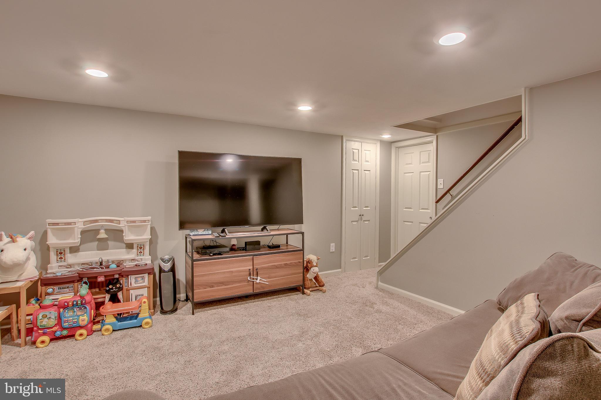 229 Crestview Road Hatboro, PA 19040 - Photo 27 of 38 Gallery Image 27