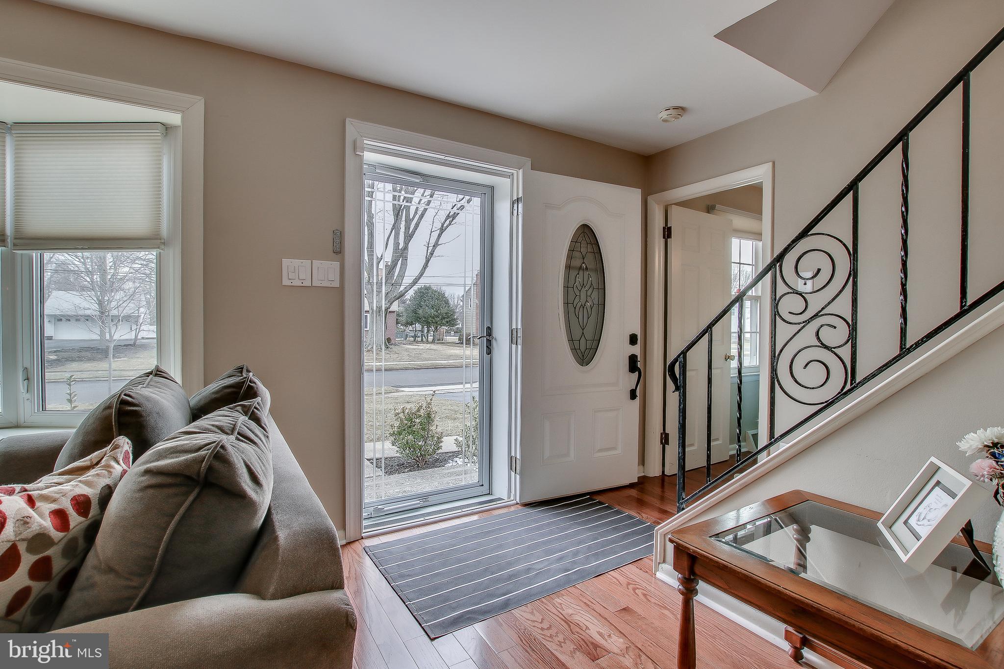 229 Crestview Road Hatboro, PA 19040 - Photo 4 of 38 Gallery Image 4