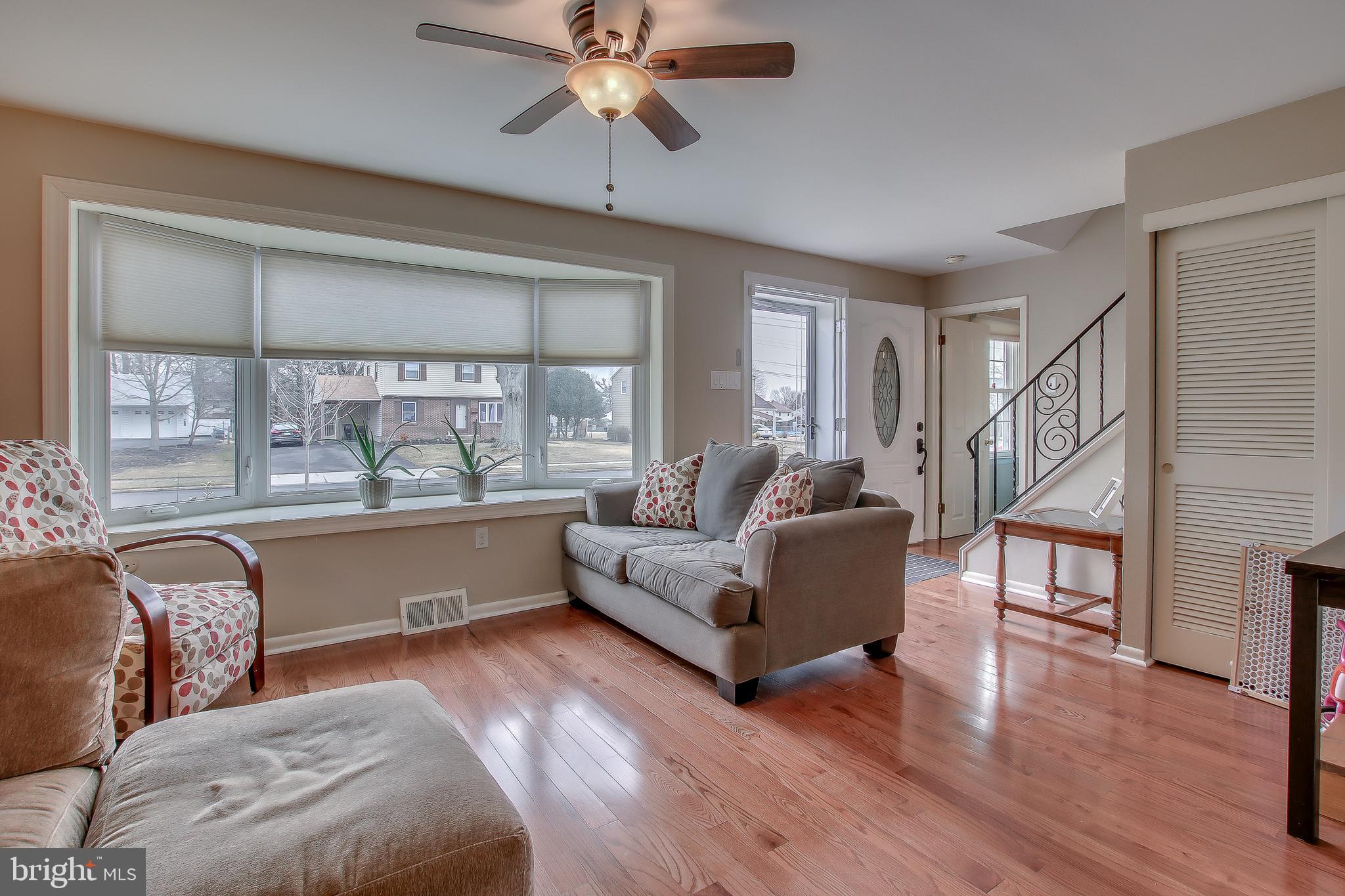 229 Crestview Road Hatboro, PA 19040 - Photo 5 of 38 Gallery Image 5