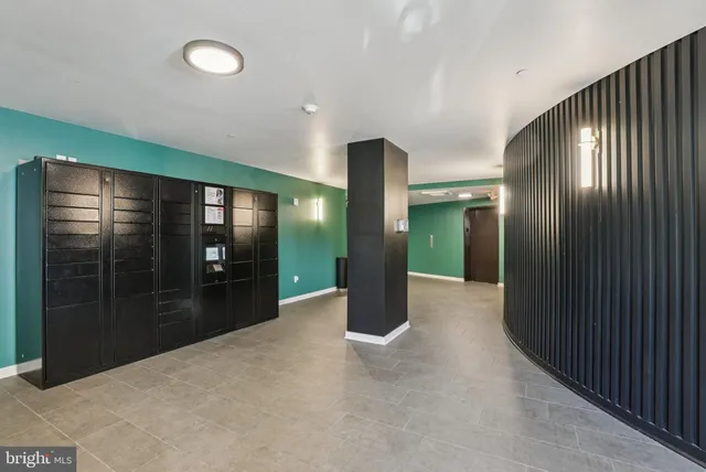 a view of gallery with hallway