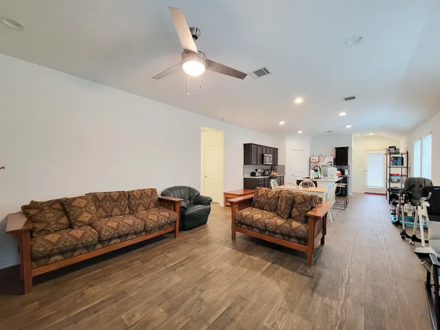 $2,300 | 14741 Hazel Br Drive, New Caney, TX 77357