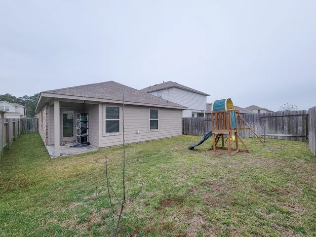 $2,300 | 14741 Hazel Br Drive, New Caney, TX 77357