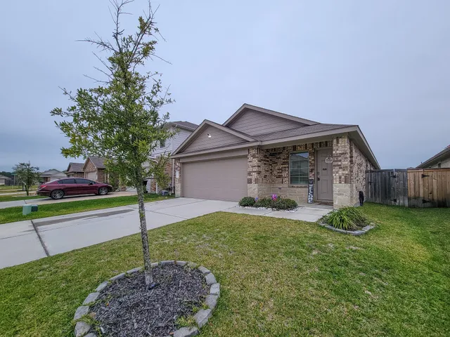 $2,300 | 14741 Hazel Br Drive, New Caney, TX 77357