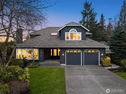 $1,888,000 | 26018 Southeast 38th Court, Sammamish, WA 98029