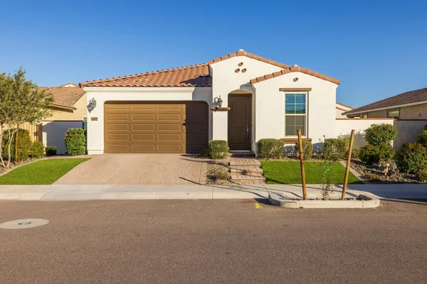 $2,750 | 5247 South Axiom, Mesa, AZ 85212