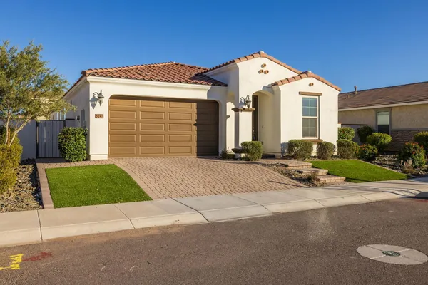 $2,750 | 5247 South Axiom, Mesa, AZ 85212
