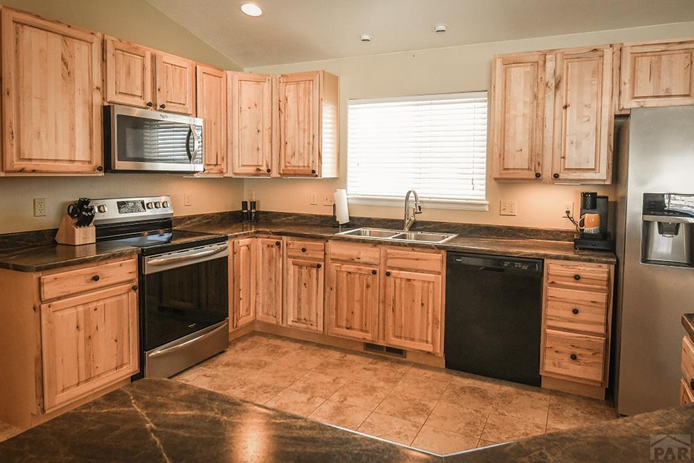 8885 Curtis Road Beulah, CO 81023 - Photo 3 of 41 Gallery Image 3