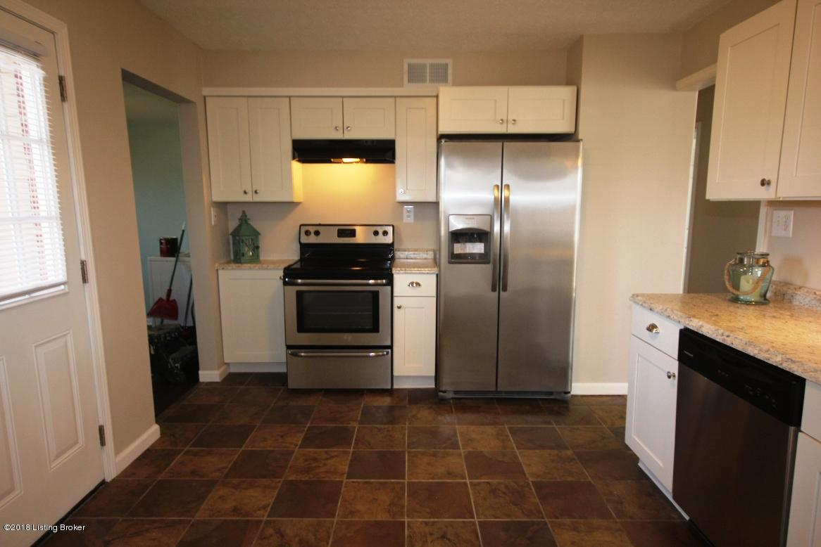 6103 Price Ln Road Louisville, KY 40229 - Photo 8 of 26 kitchen