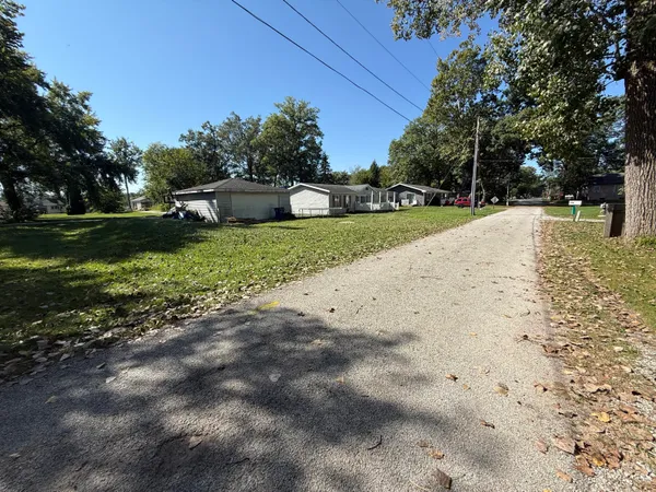 $119,900 | 11045 East Iroquois Road, Walkerton, IN 46574