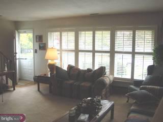 6 Homestead Road Levittown, PA 19056 - Photo 2 of 2 Gallery Image 2
