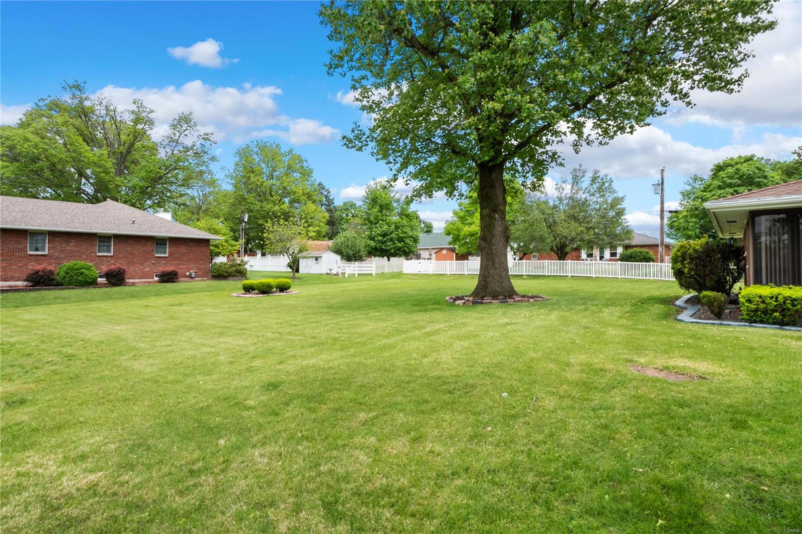 12 Richard Street Waterloo, IL 62298 - Photo 9 of 32 Gallery Image 9