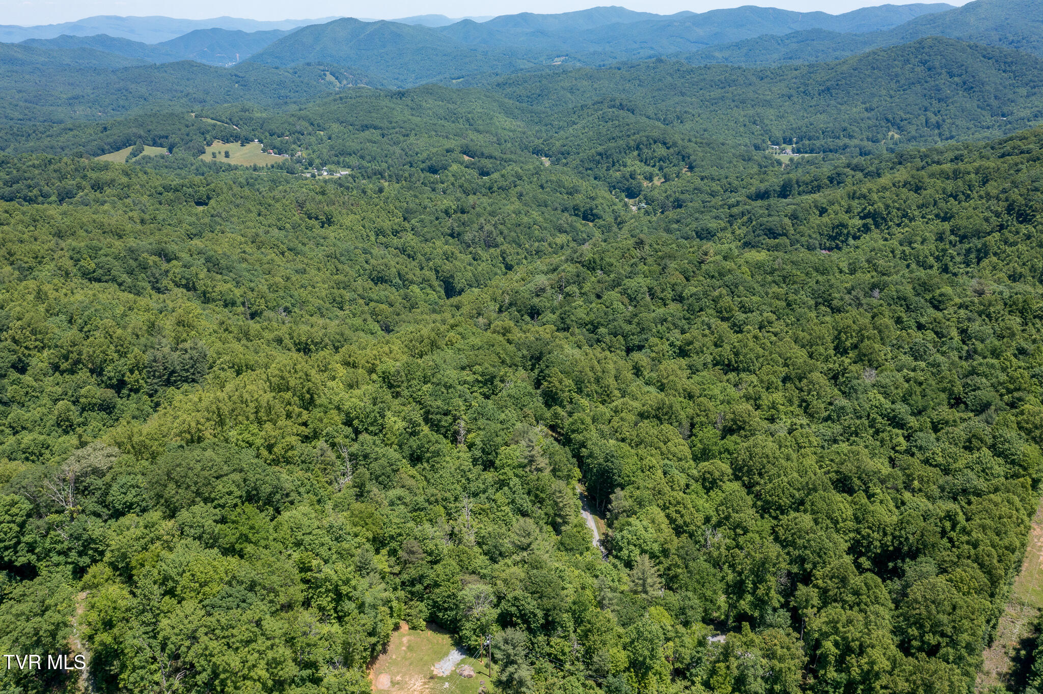3 Ridgetop Lane, Unit 3 Unicoi, TN 37692 - Photo 17 of 20 Lot 2 Ridgetop Ln (33 of 47)