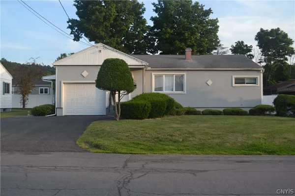 $259,900 | 1408 Buckley Road, Utica, NY 13501
