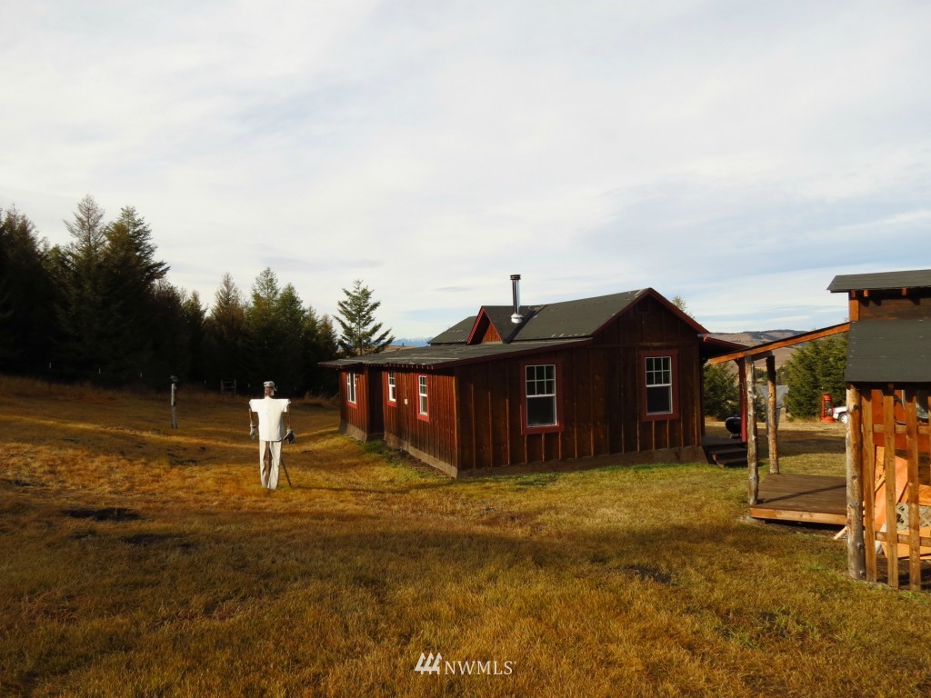 106 Turner Homestead Road Oroville, WA 98844 - Photo 2 of 15