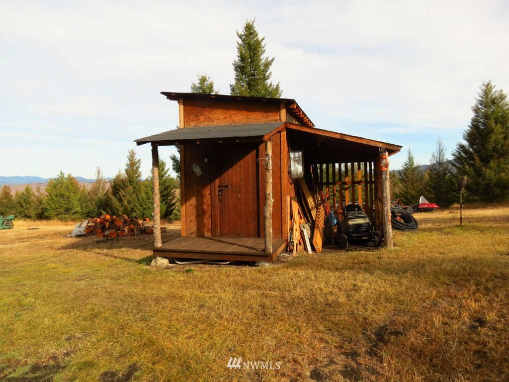 106 Turner Homestead Road Oroville, WA 98844 - Photo 12 of 15