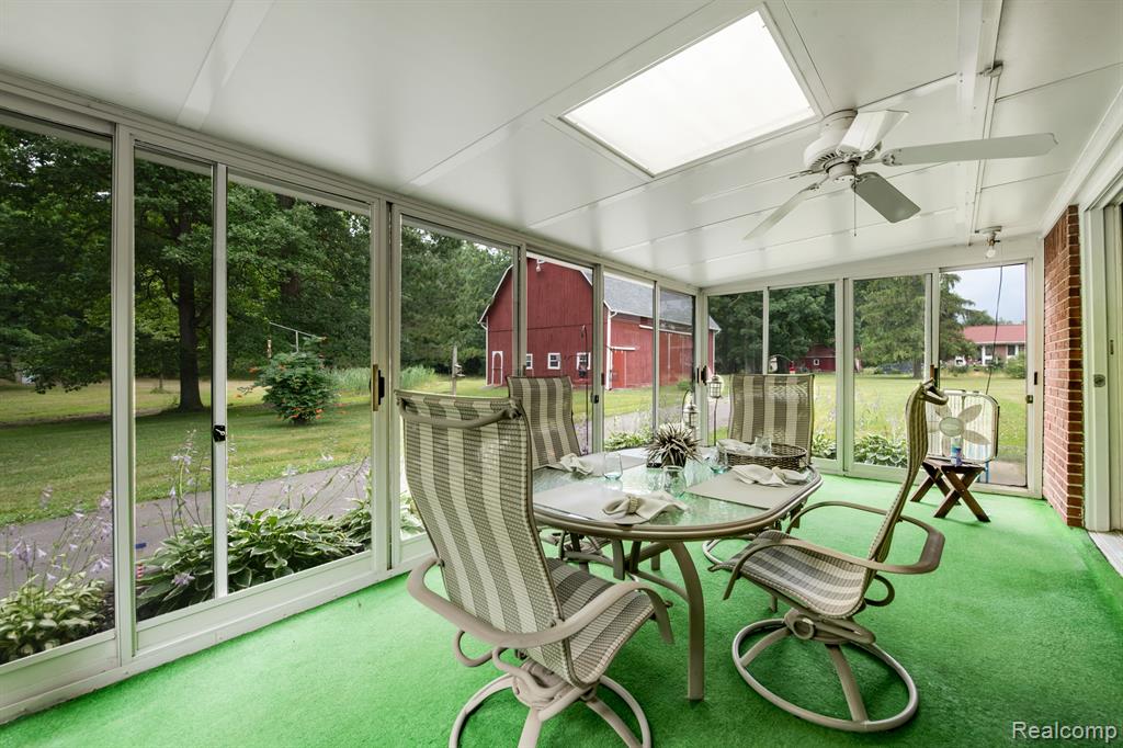 26400 Romine Road New Boston, MI 48164 - Photo 20 of 42 Gallery Image 20