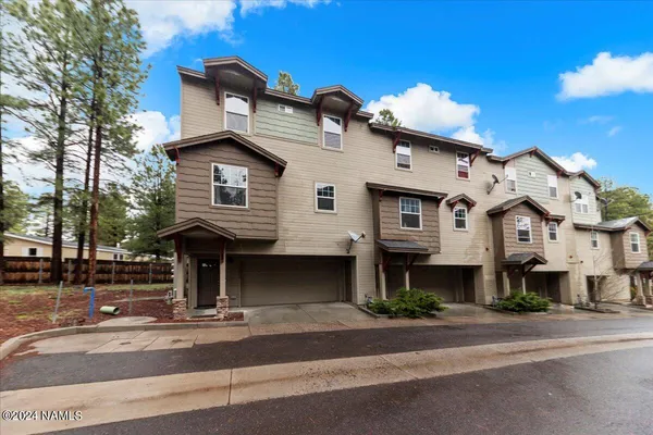 $494,900 | 2502 West Washburn Court, Unit 129, Flagstaff, AZ 86001